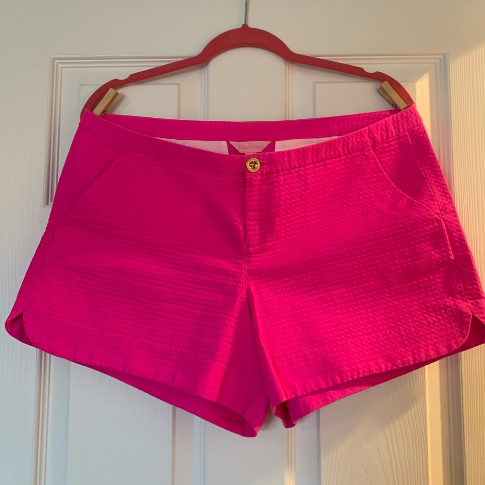 Lilly Pulitzer shorts. Women’s size 12. Smoke-free home.
